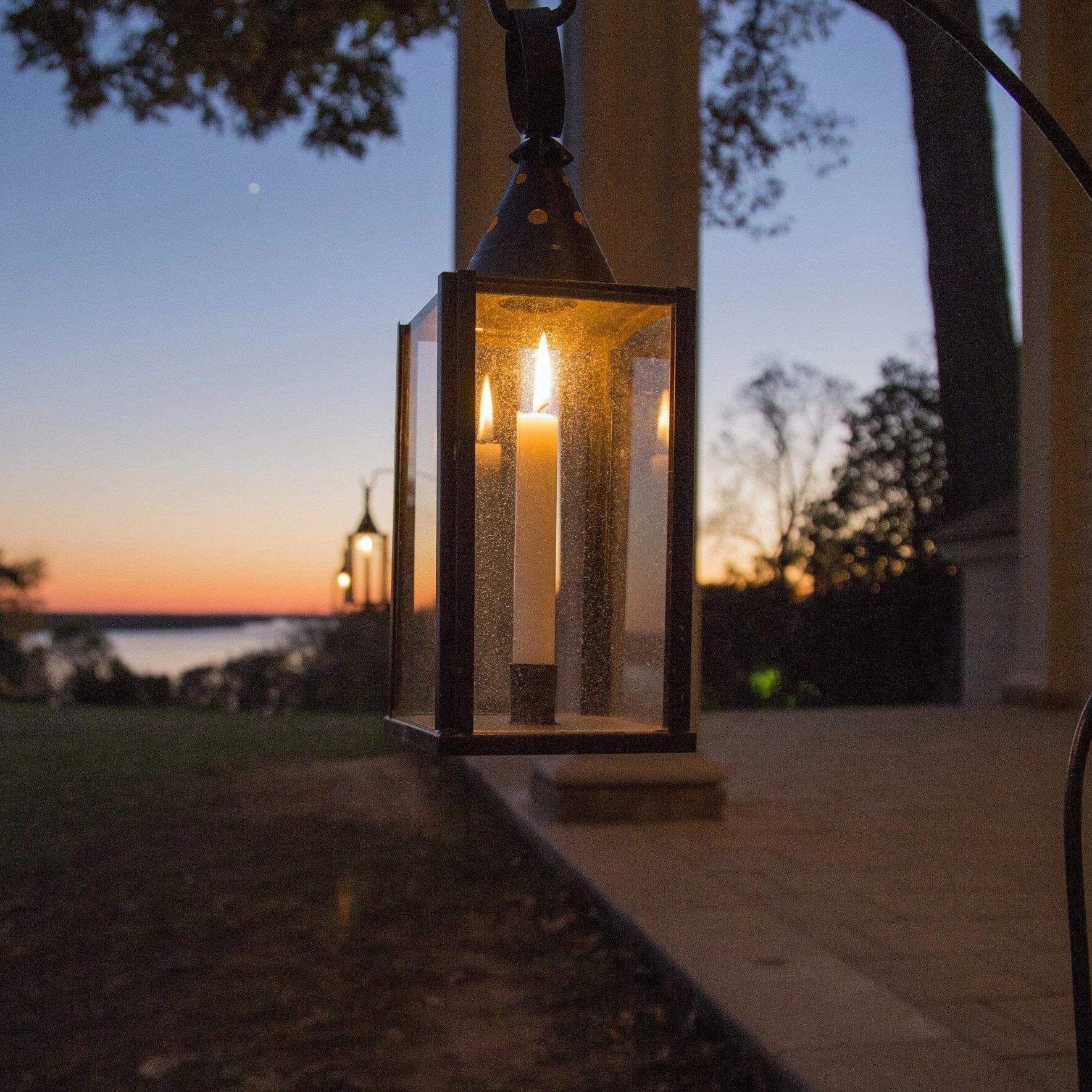 Mount Vernon Colonial Black Lantern - Image 3