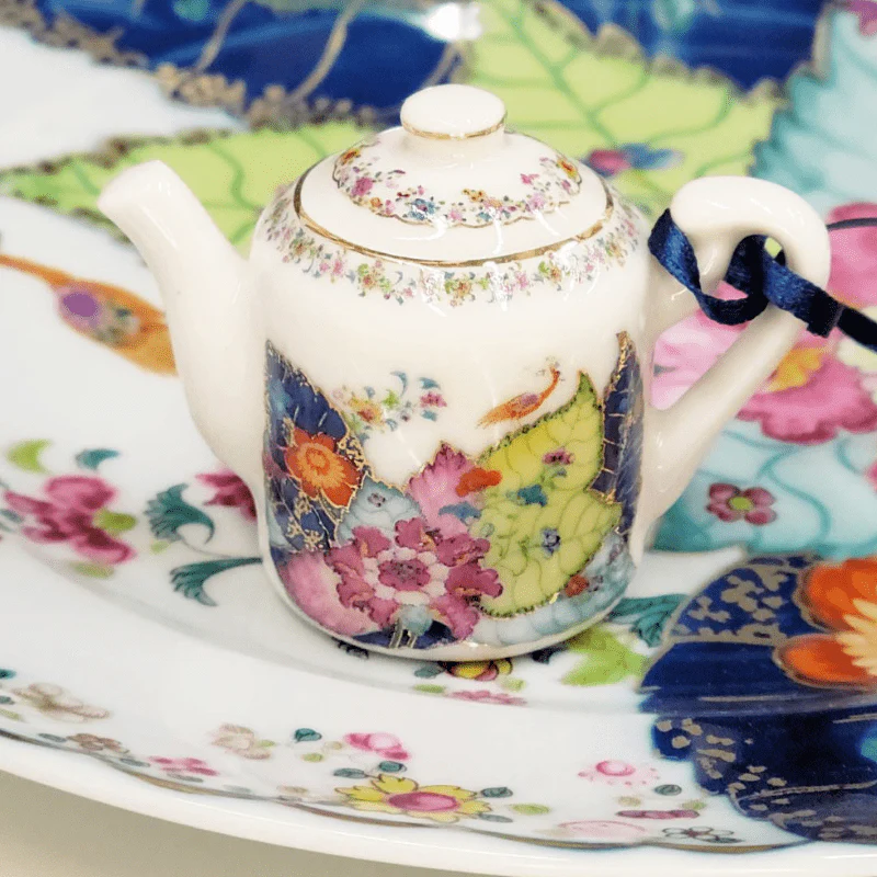 Tobacco Leaf Teapot Ornament - Image 2